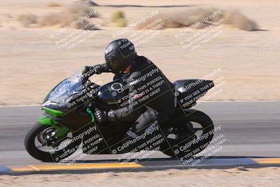 media/Dec-10-2023-SoCal Trackdays (Sun) [[0ce70f5433]]/Turn 9 Inside Set 2 (1115am)/